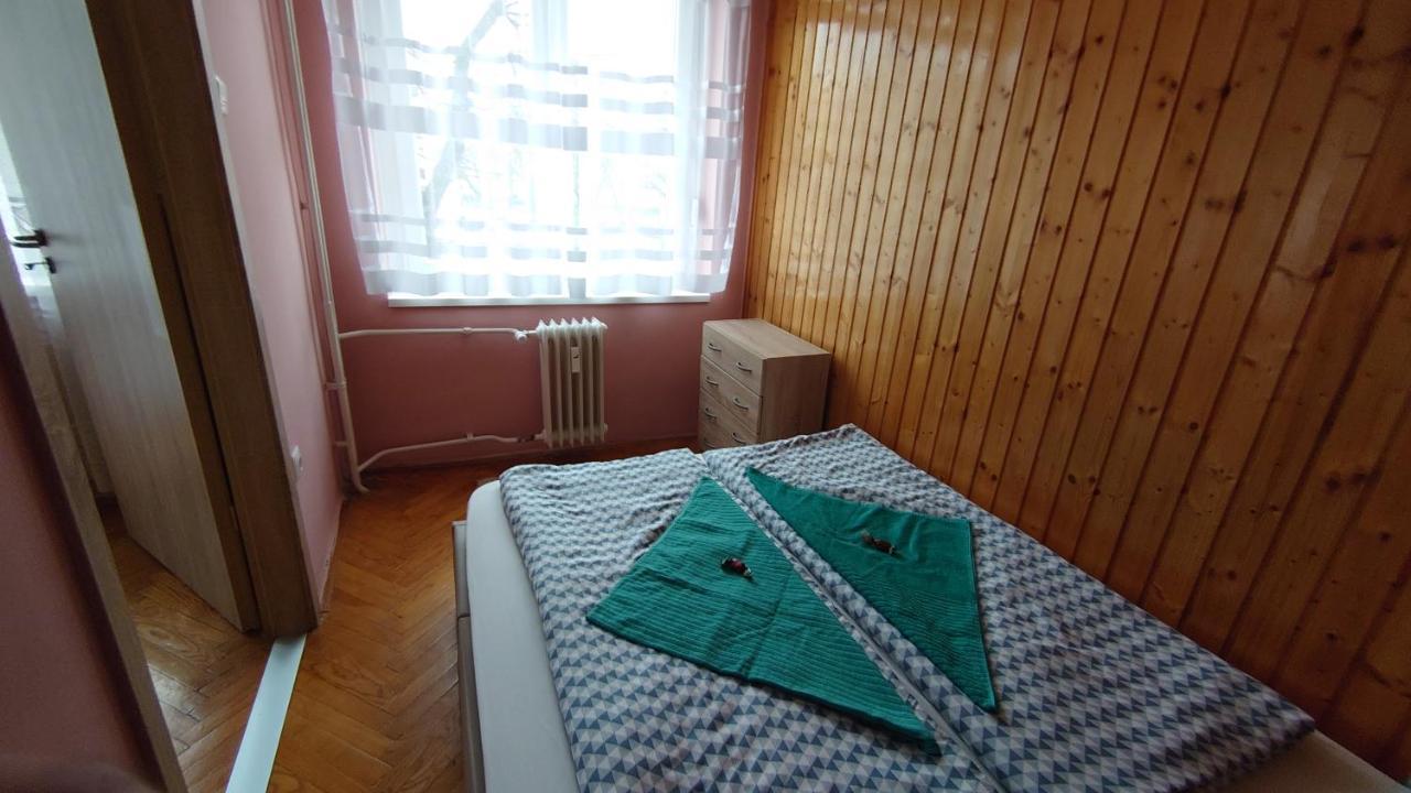 Koroesi Apartman Pecs Exterior photo