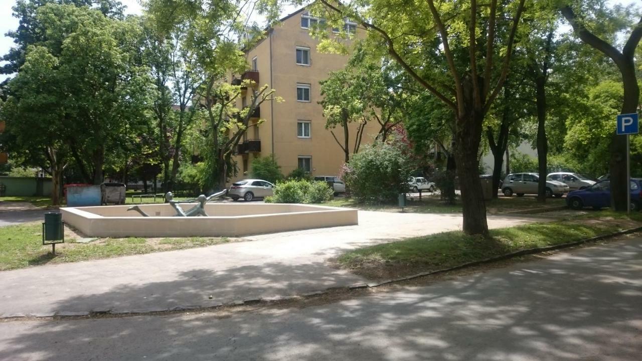 Koroesi Apartman Pecs Exterior photo